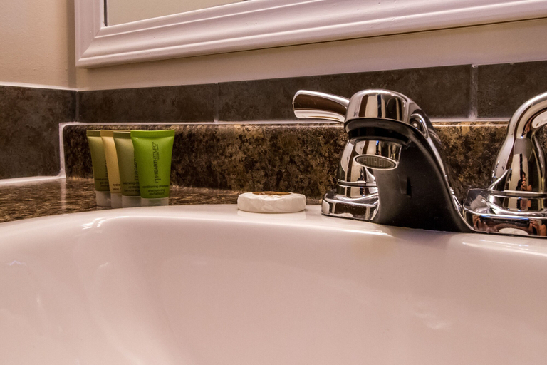 Bathroom 5, Three Valley Lake Chateau, Columbia-Shuswap