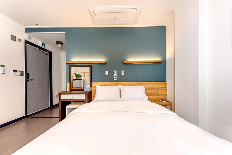 Bedroom 3, The Jade hotel, Jeju
