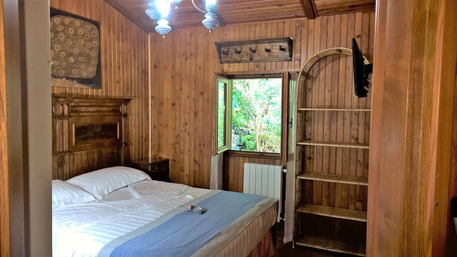 Room 2, The Garden Chalet, Sondrio