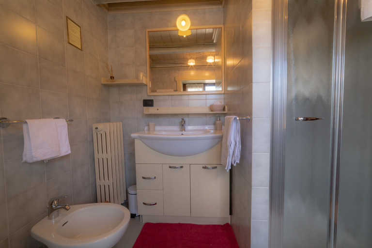 Bathroom 3, Hotel della Nouva Pila, Aosta