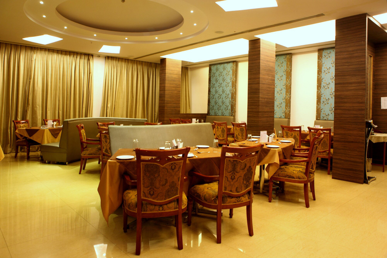 Food & Drinks 5, Venky Residency, East Godavari