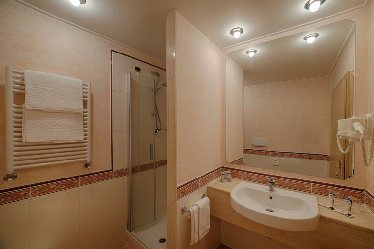 Bathroom 5, Bellavista Relax Hotel, Trento