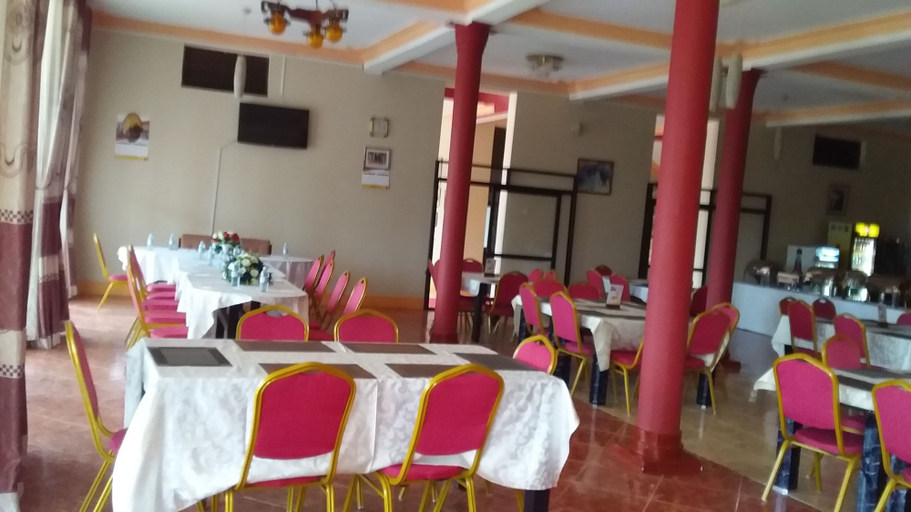 Food & Drinks 5, Flagship Piazza Hotel - Hostel, Igara