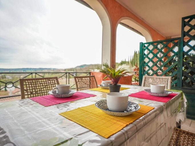 Terrace/patio 2, Bright Apartments Padenghe - Chateau Lake View, Brescia