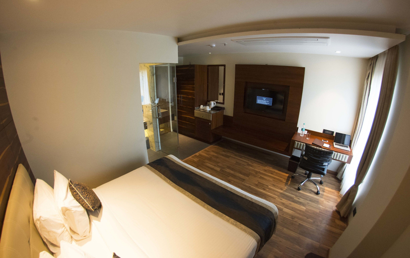 Bathroom 4, Connaught Royale, Delhi