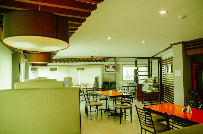 Food & Drinks 4, Southgate Inn, Kabankalan City