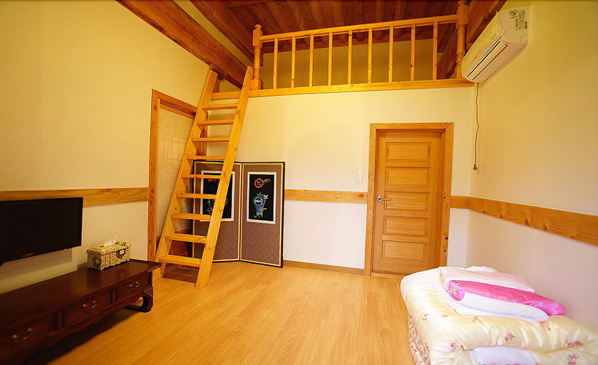 Bedroom 2, The Mumum, Jeonju