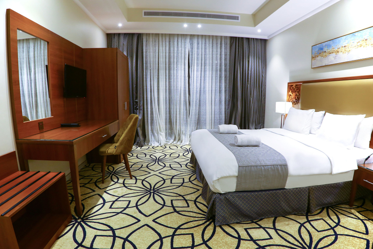 Bedroom 4, Lotaz Hotel Suites - Al Salamah, Jeddah