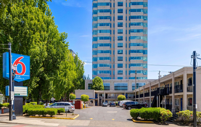 Exterior & Views 2, Motel 6 Portland, OR - Downtown, Multnomah
