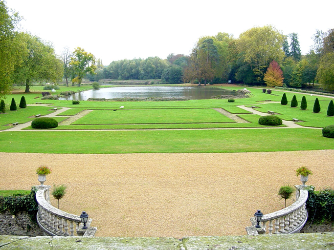 Others 5, Chateau d'Esclimont, Eure-et-Loir