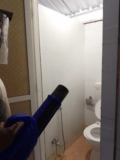 Bathroom 3, I-Camp Resort, Satara