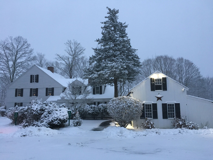 Exterior & Views 2, Spring Hill Inn, Tolland