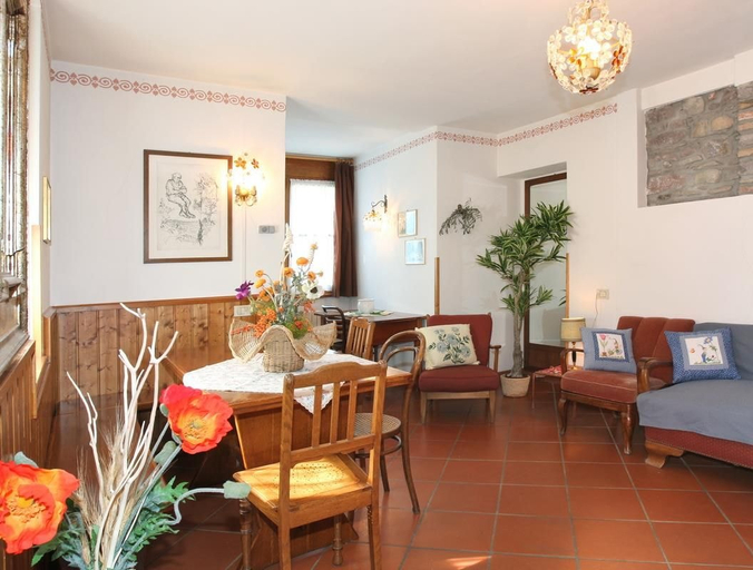 In-room dining 4, Casa Gilda, Belluno