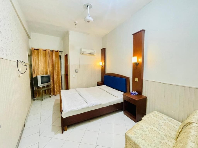Bedroom 3, Hotel New Mid City, Multan