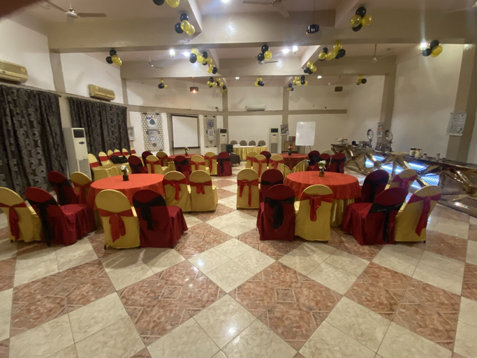 Food & Drinks 4, The Palm Resort, Bhilwara