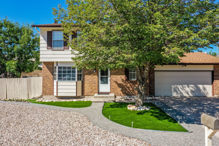 Exterior & Views 2, 4 BR Country Home In Suburbs W/trails & Parks, El Paso