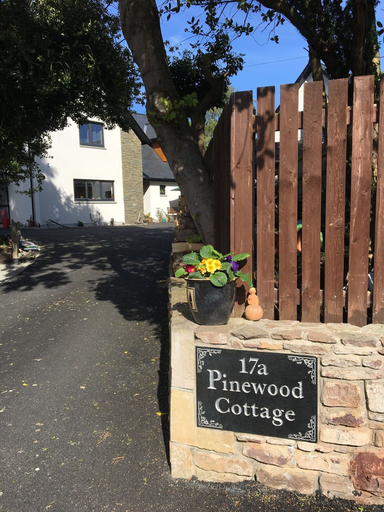 Exterior & Views 2, Pinewood Cottage, Highland