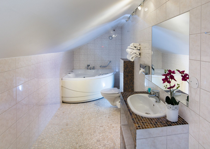 Bathroom 3, Arendal Herregaard Spa & Resort, Arendal