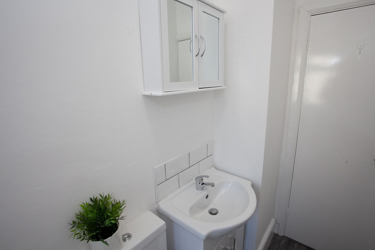 Bathroom 3, Salford House, Manchester