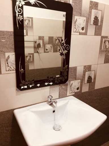 Bathroom 4, toropi homestay, Udunuwara