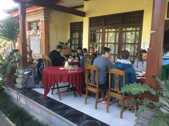 Food & Drinks 5, Puri Sangkih, Buleleng