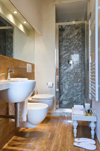 Bathroom 3, Relais Piazza Signoria, Florence