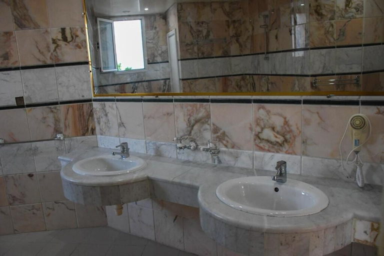 Bathroom 5, Hotel Maravilla Sousse, Sousse Médina