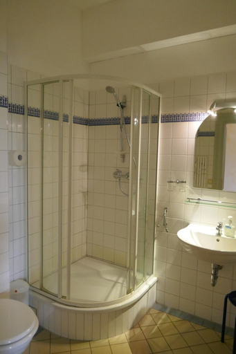 Bathroom 5, Landhaus Schloss Kölzow, Vorpommern-Rügen