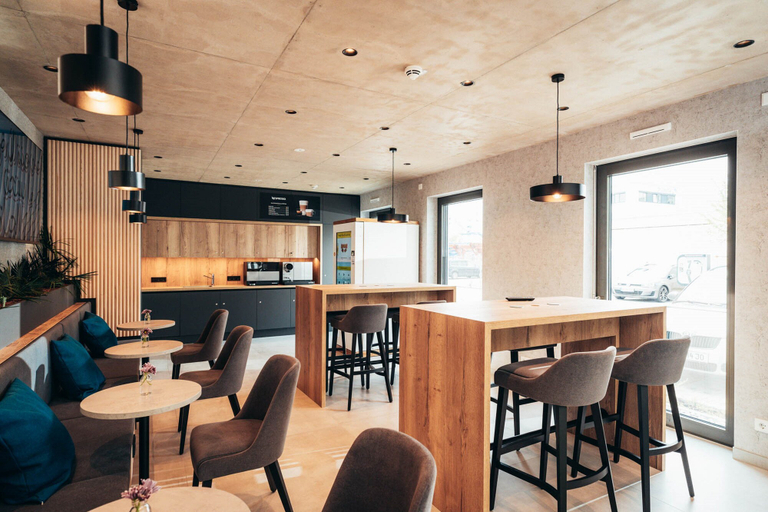 Food & Drinks 4, SmartLiving Apartments München, München