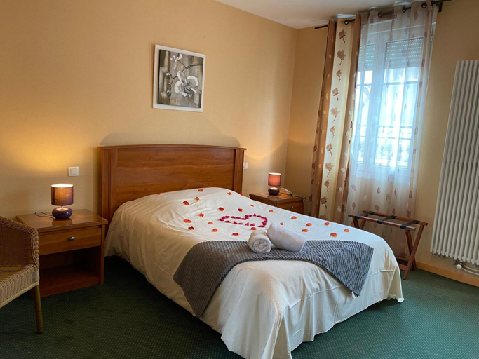 Bedroom 3, Le Tosny, Eure