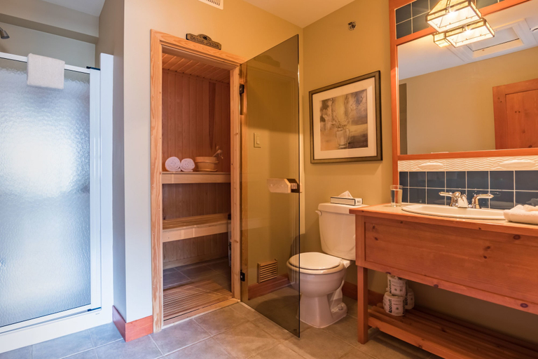 Bathroom 3, Tremblant-Les-Eaux - RVMT, Les Laurentides