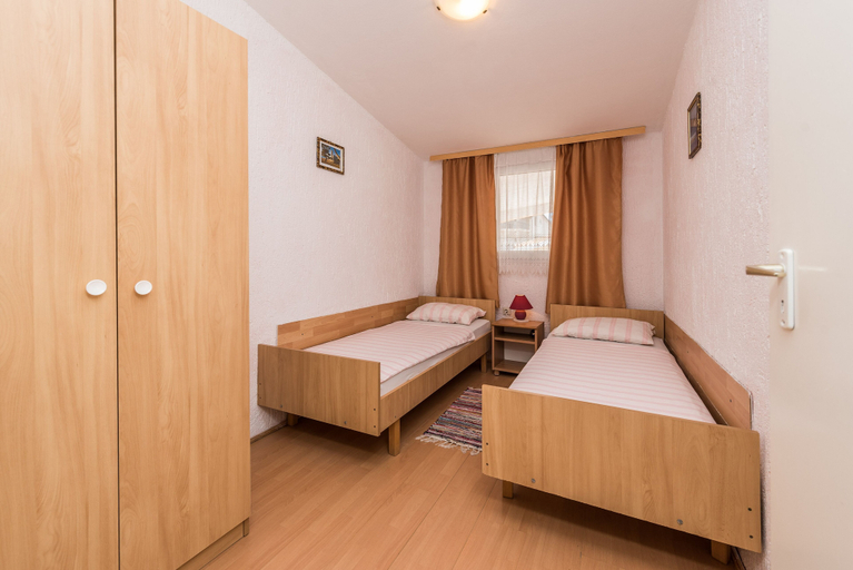 Bedroom 2, Apartment Bubanovic, Vir