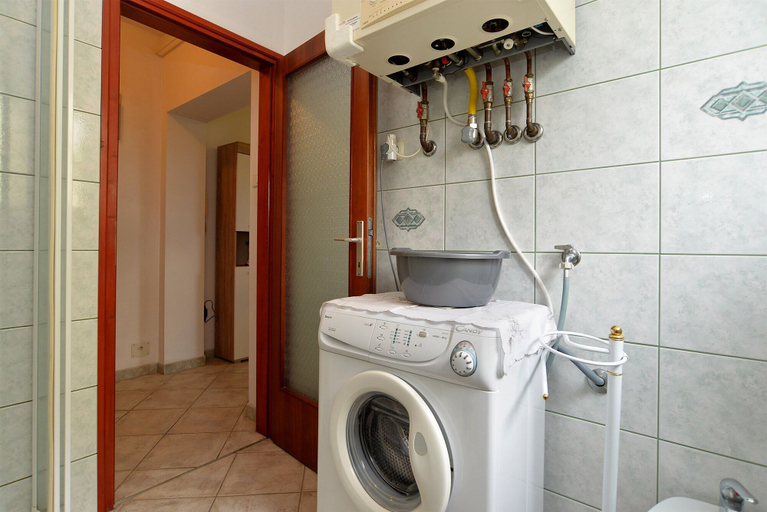 Bathroom 3, Apartments Nelli 624, Pula
