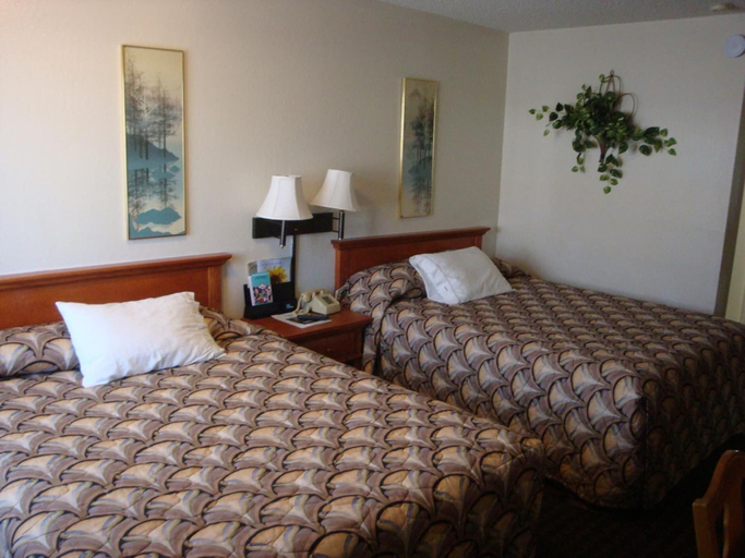 Bedroom 2, Hollister Inn, San Benito