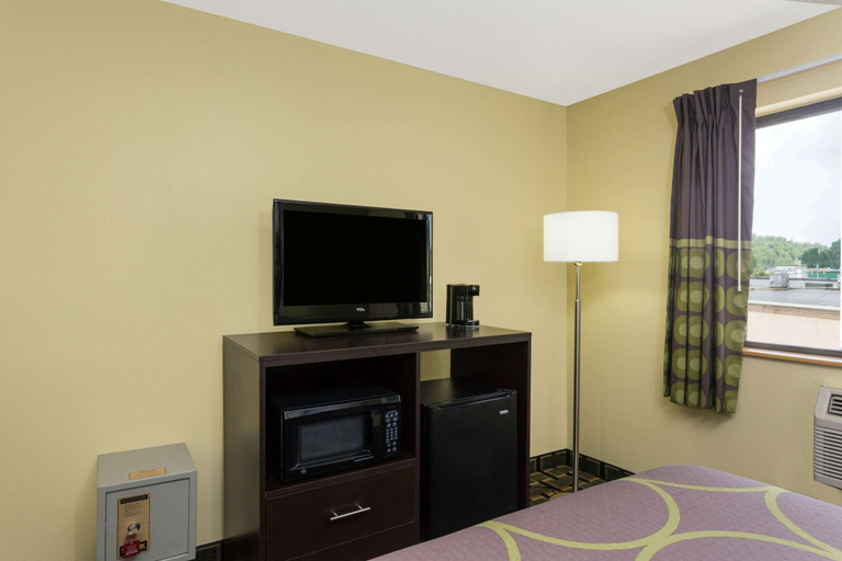 Others 4, Super 8 by Wyndham Marietta, Washington