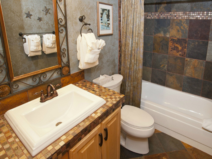 Bathroom 5, Vail Racquet Club Mountain Resort, Eagle