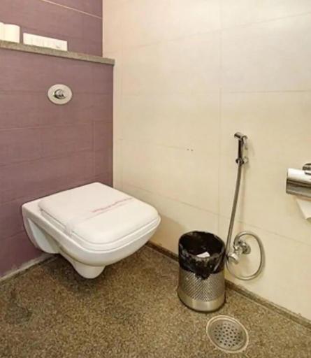 Bathroom 4, Perch Service Apartment- Sector 40, Gurgaon