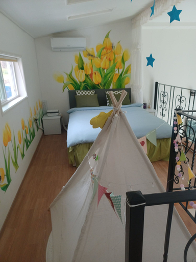 Bedroom 3, Emotion Pension, Hadong