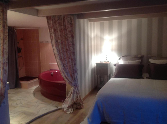 Bedroom 3, Au Jardin d'Eloise, Côtes-d'Armor