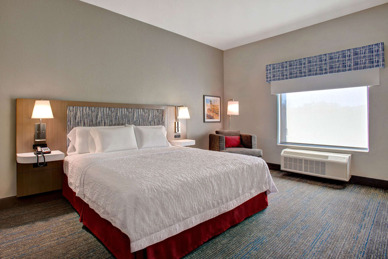 Bedroom 2, Hampton Inn & Suites Borger, Hutchinson