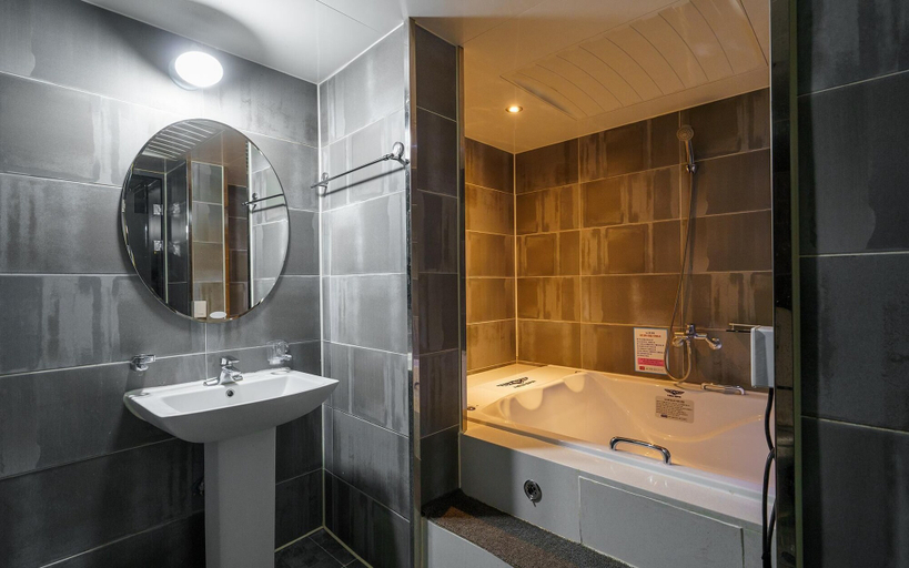 Bathroom 5, Suncheon Hotel 69, Suncheon