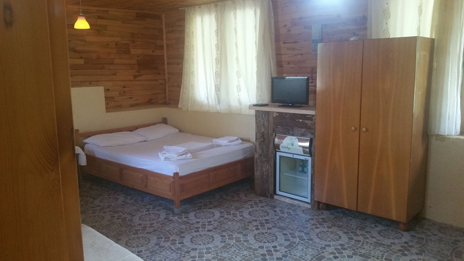 Bedroom 2, Esralina Pansiyon, Kemer