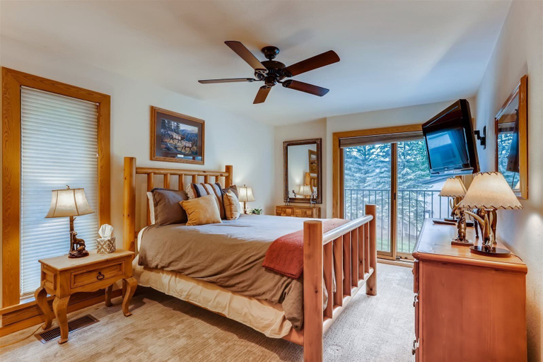 Bedroom 3, Potato Patch, Eagle