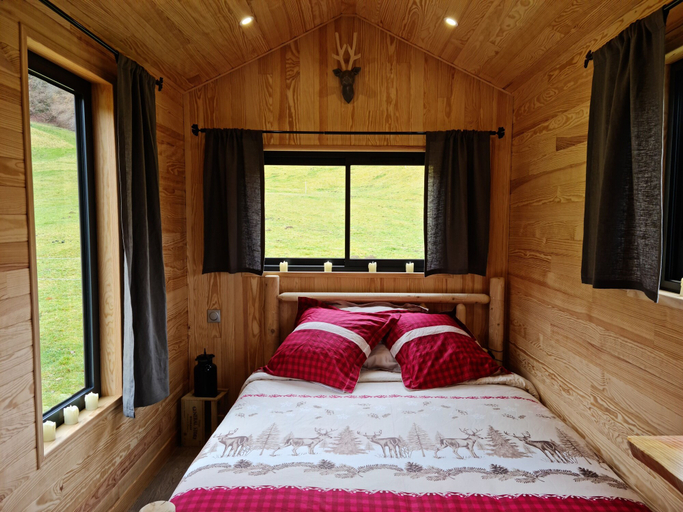 Bedroom 3, Cab'ânes du Pibeste, Hautes-Pyrénées