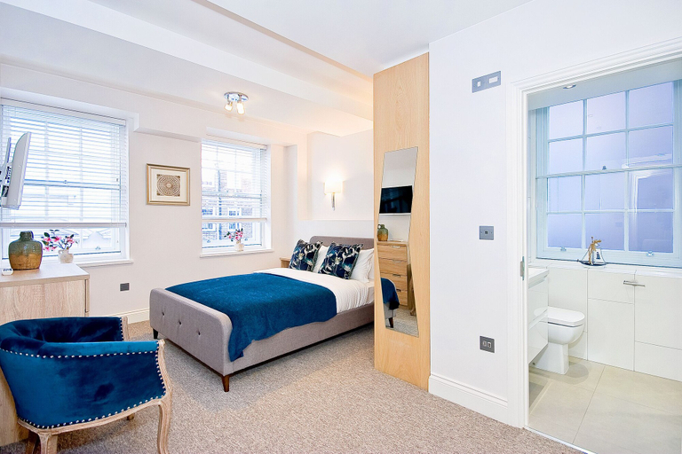 Bedroom 3, Eldon Chambers London by City Living London, London