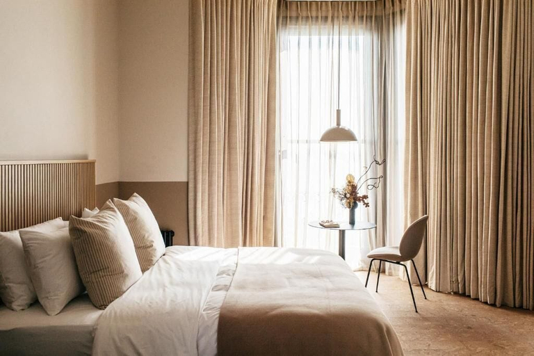 Bedroom 2, Port Hotel, East Sussex
