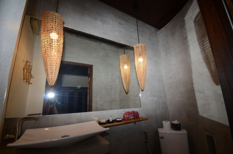 Bathroom 3, Moonlight Champa Riverview, Luang Prabang
