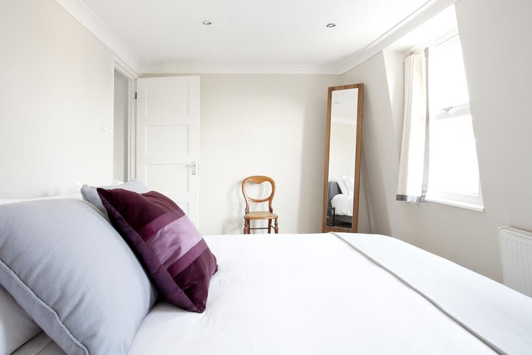 Bedroom 2, Central Apartment with Wifi, London
