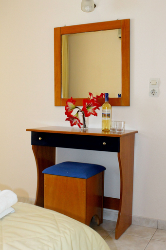 Bedroom 3, Lido Sofia Apartments, Ionian Islands