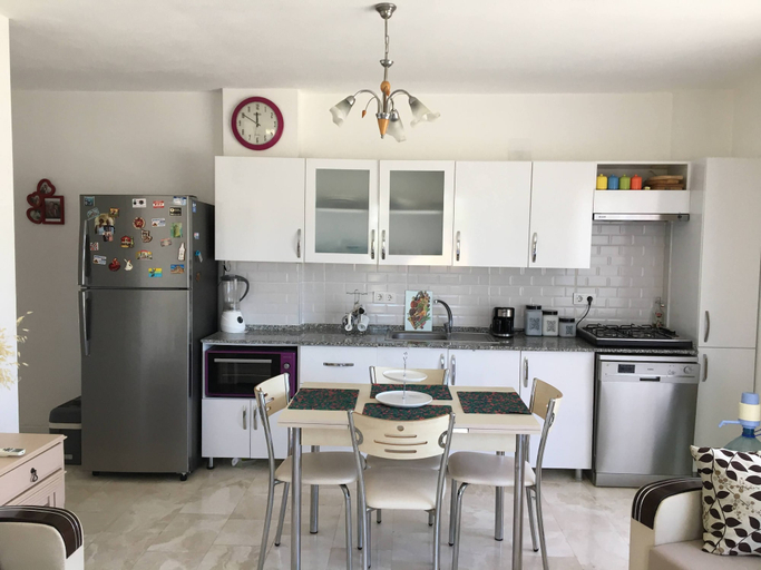 Others 3, Welcome to Villa Oliva, Dalaman